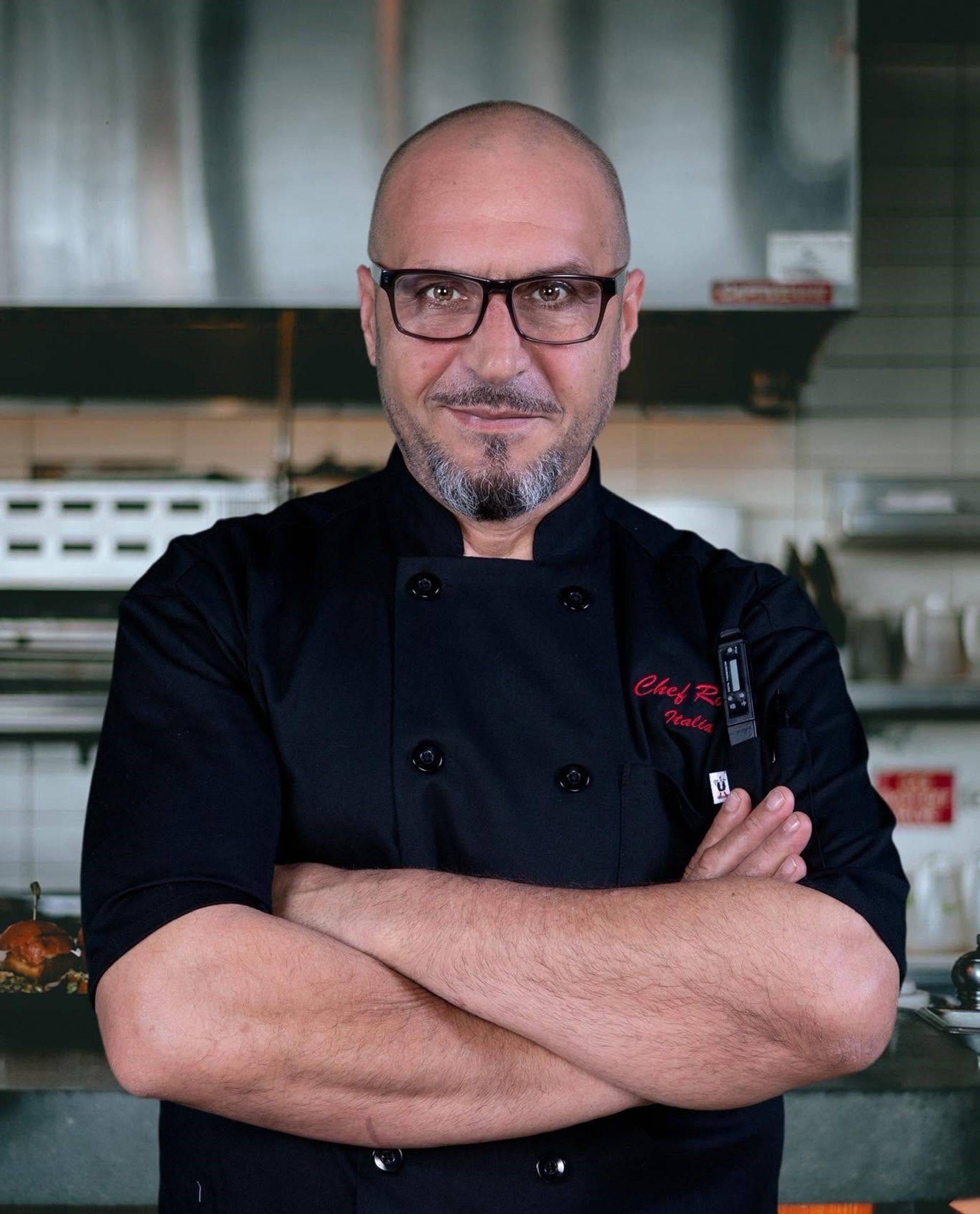 The Chef Who Carries Naples