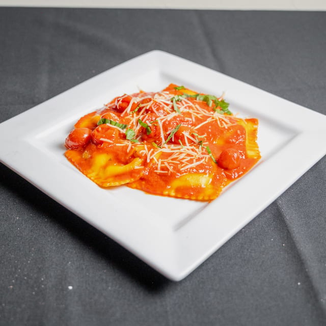 Cheese Ravioli Pomodoro.